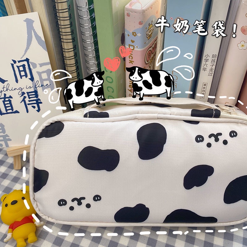 Bóp Viết Cỡ Lớn In Hình Thỏ Bò Sữa Dễ Thương Cho Học Sinh