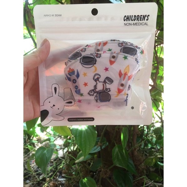 Khẩu trang 3D trẻ em kháng khuẩn cao cấp