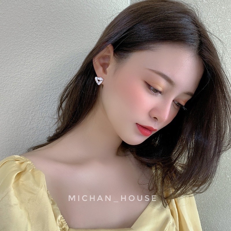 Hoa tai Hàn Quốc, hoa tai xinh xắn phù hợp đi chơi, đi làm