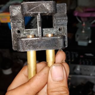Phần nhựa in 3d chế trụ hàn cell pin cân lực.