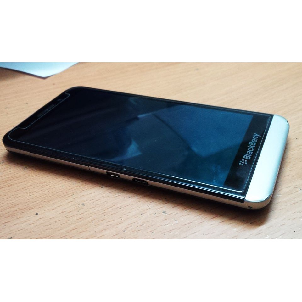 BlackBerry Z30- Kính cường lực phẳng dán bảo vệ màn hình