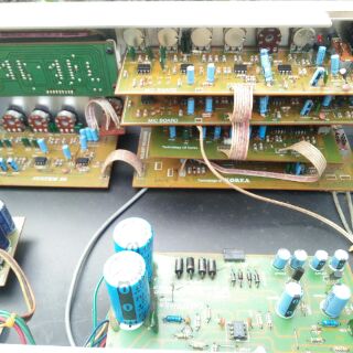 Amply WATASHI chạy 4 sò.