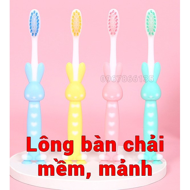 Set 4 bàn chải lông mềm Nhật Bản cho trẻ em có chân đứng hình thú dễ thương