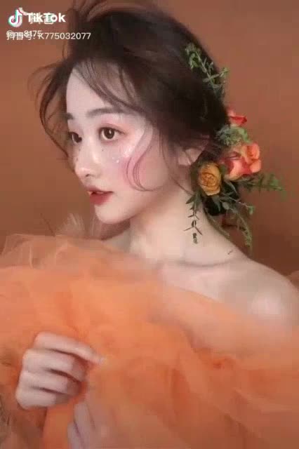 Quây chun voan chụp hình mẫu makeup. | BigBuy360 - bigbuy360.vn