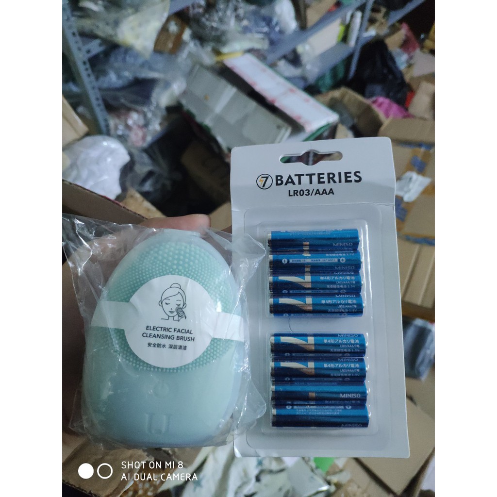 Máy rửa mặt  MINISO [MÃ GIẢM 8K THUYLINH8-HÀNG CHÍNH HÃNG] sử dụng pin AAA 1.5V MINISO | BigBuy360 - bigbuy360.vn