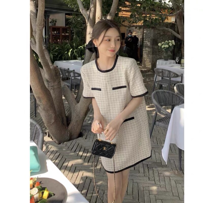 Váy dạng Tweed dáng suông