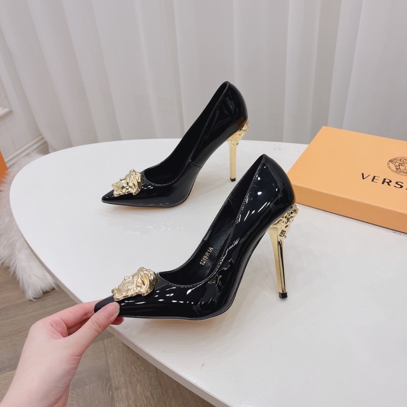 Đầm Versace bóng gót 9f về chất da bóng cực sang ✔Sz 35/38 ✔Full box, bill túi  Giá 480
