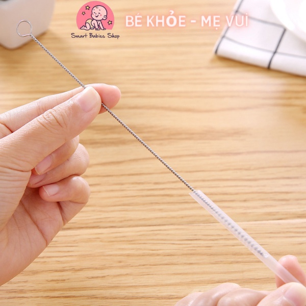 Cọ rửa ống hút cho bé