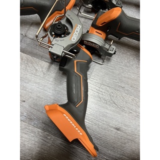 Máy Cắt Pin 18v SUBCOMPACT RIDGID R87547B