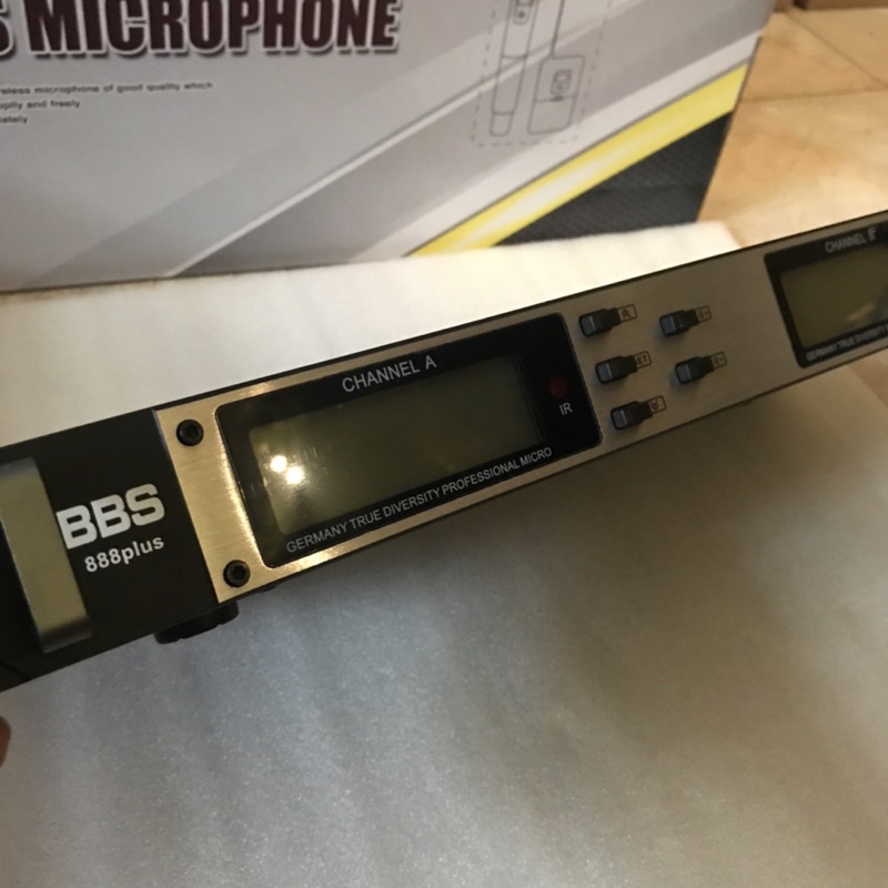 Micro không dây BBS 888 plus  năm 2022 - Gia Khang Shop
