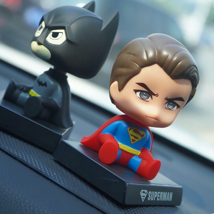 Giá Đỡ Điện Thoại Trên Ô Tô Ruffo Mô Hình Batman Superman Trang Trí Taplo Xe Hơi Oto Bàn Làm Việc Bàn Học đáng yêu