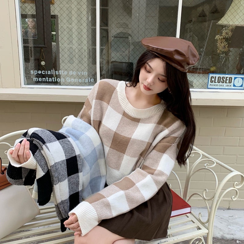 Áo len tay dài cổ tròn dáng rộng màu sắc tương phản thời trang thu đông cho nữ