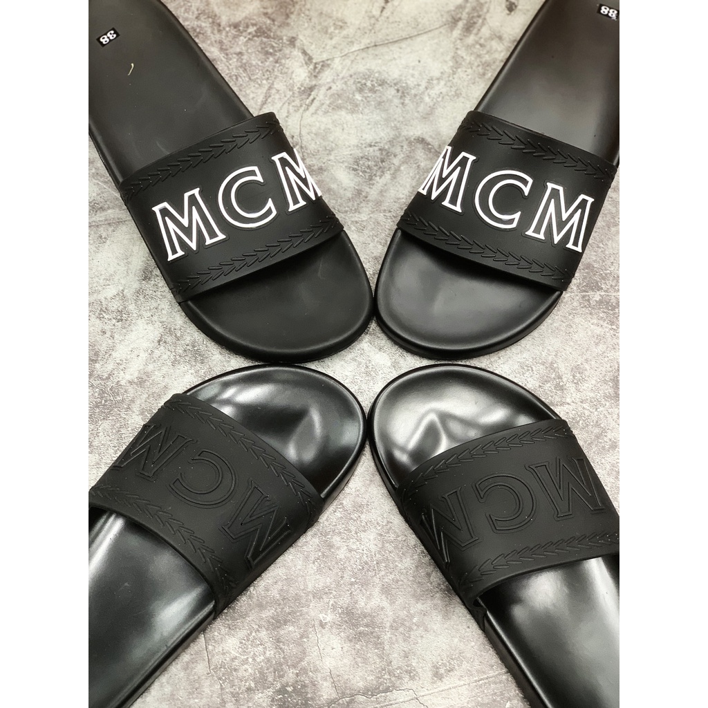 Dép nam MCM đơn giản