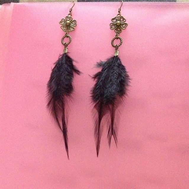 Bông Tai Lông Vũ LV93 Mặt Charm Đơn Giản Thanh Lịch Màu Tùy Chọn