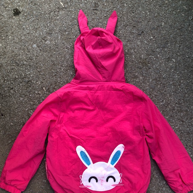 Bộ quần áo cho bé rất đepj tất sang và sành điệu nha các chị yêu ơi mua ngay giúo em đi ạ hihi hihi 