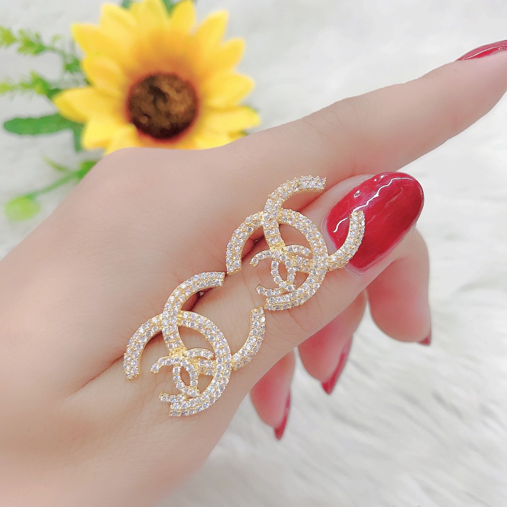 Bông tai nữ đính đá trắng UHA , chuôi cài chắc chắn, kiểu dáng hiện đại, thu hút, sang trọng