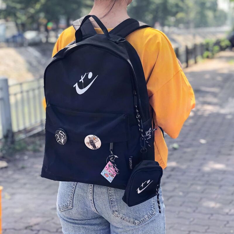 Balo vải mặt cười