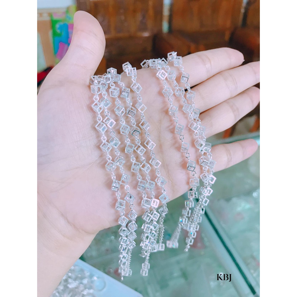LẮC TAY HỘP VUÔNG RUBIC
