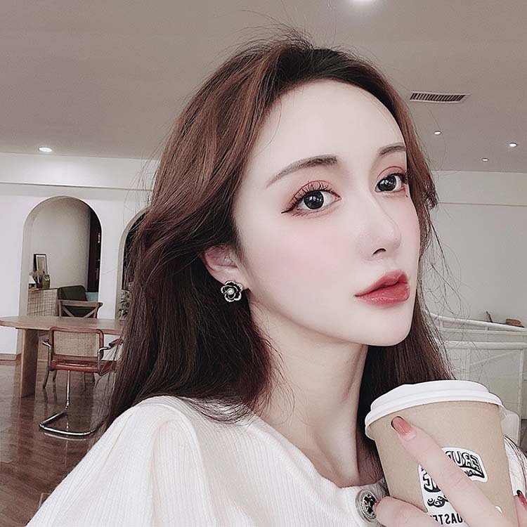 Khuyên tai kẹp không bấm lỗ chốt cố định K238 bằng hợp kim mạ vàng hình bông hoa gắn hạt trai dáng ngắn Leous