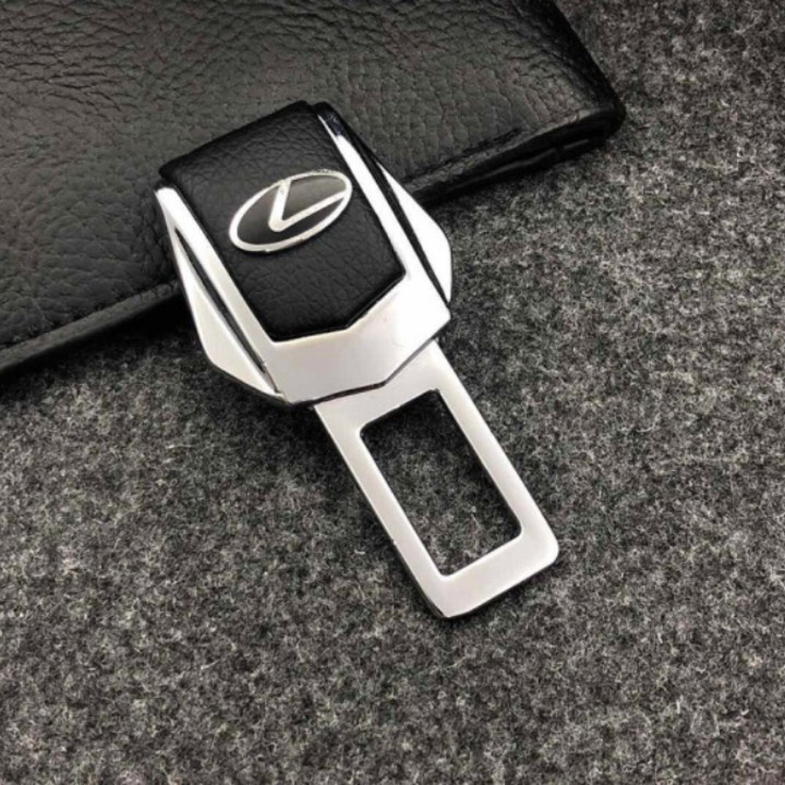 1 chiếc chốt đai an toàn trên xe hơi, ô Tô: HONDA-TOYOTA-FORD-AUDI-KIA-NISSAN-LEXUS-MAZDA-BMW-MERCEDES-HYUNDA)