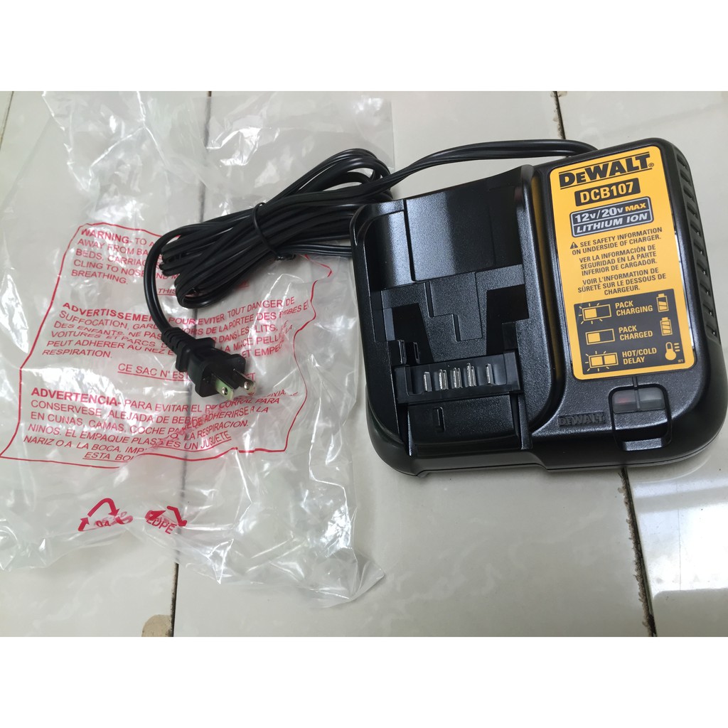Sạc Dewalt Nhập Mỹ Dùng Điện 120Volt