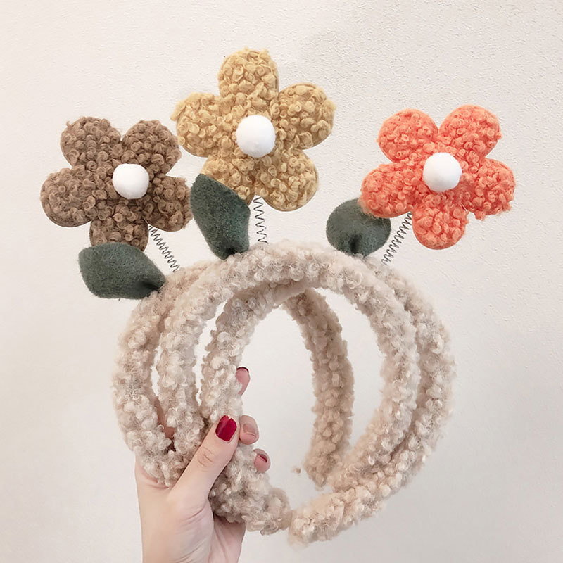 Lovely Flower Pattern Headband for Women