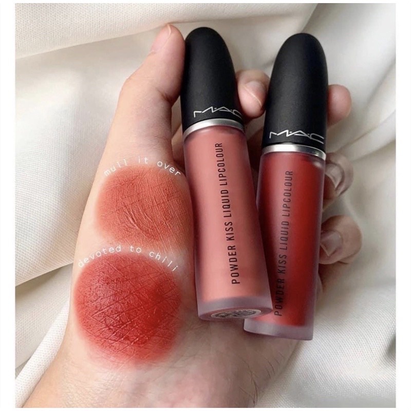 Son MAC Kem Powder Kiss Liquid Lipcolour 991 Devoted Chili