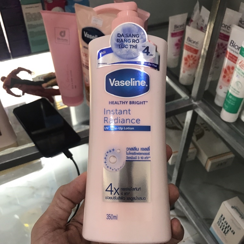 Dưỡng Thể Vaseline Healthy Bright Instant Radiance 4X 350ml