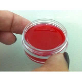 Dưỡng môi mềm mịn