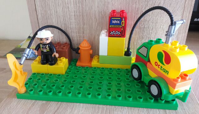 Chi tiết vòi xịt cẩu móc đặc biệt