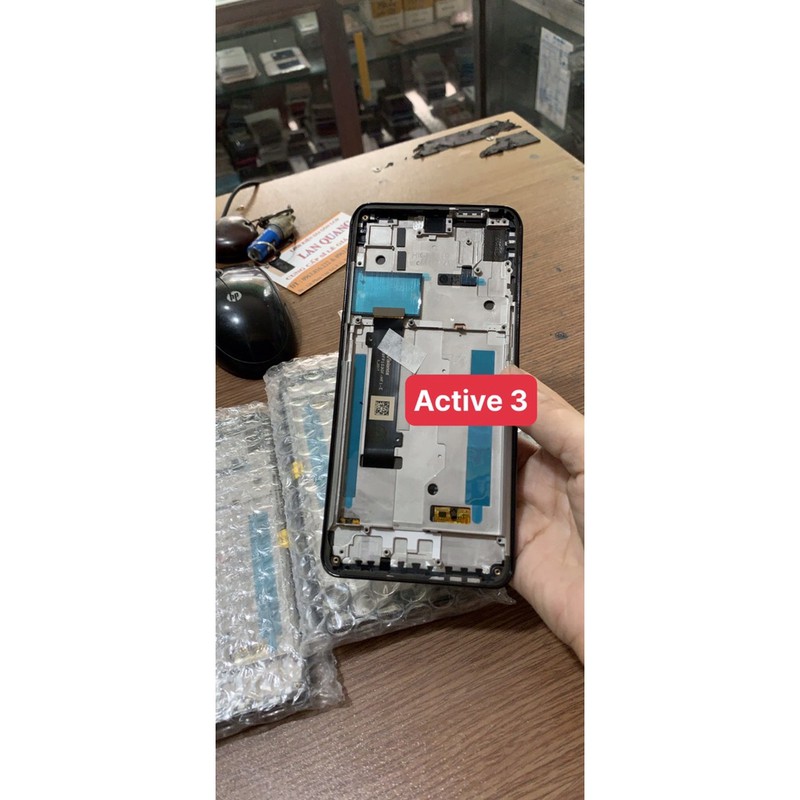 Màn hình Vsmart Active 3 zin full khung