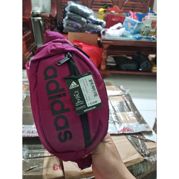 Túi đeo chéo Adidas - Hàng Auth mua tại Mỹ