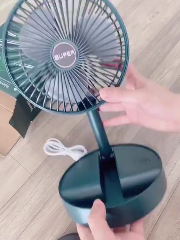 Quạt Tích Điện Để Bàn Gấp Gọn Mini Super, Quạt Tích Điện Cầm Tay Cổng Sạc USB Tiện Dụng Xoay 360, Dung Lượng Pin Lớn rẻ | BigBuy360 - bigbuy360.vn
