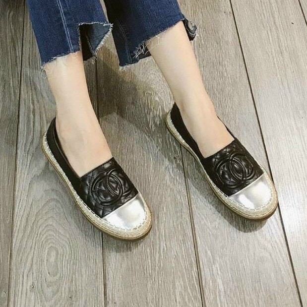 GIÀY SLIP ON DA MỊN TRẦN CHỈ CHỮ X NỔI - 2P