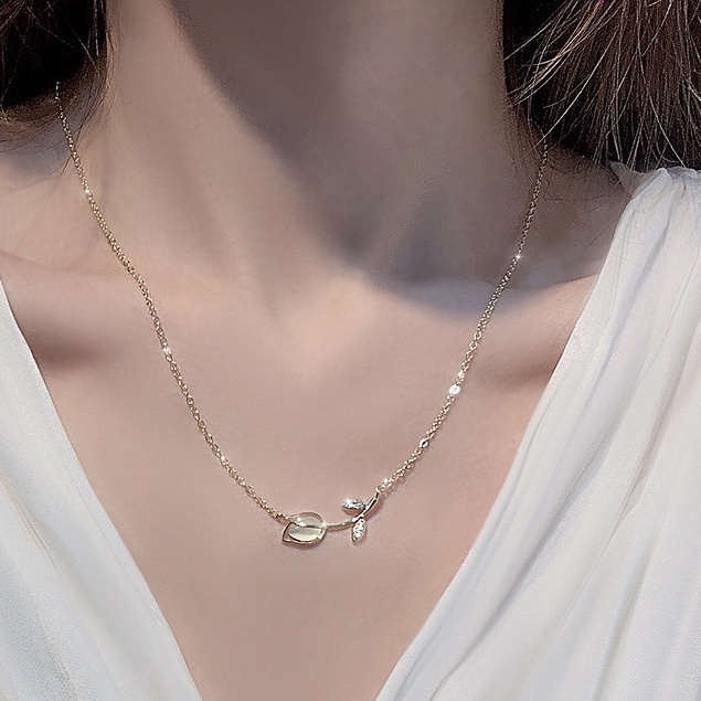 Vòng cổ mạ vàng mặt hình trái tim đính đá sang trọng cho nữ
