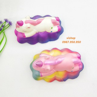 SquiShy NGỰA NẰM TRÊN MÂY