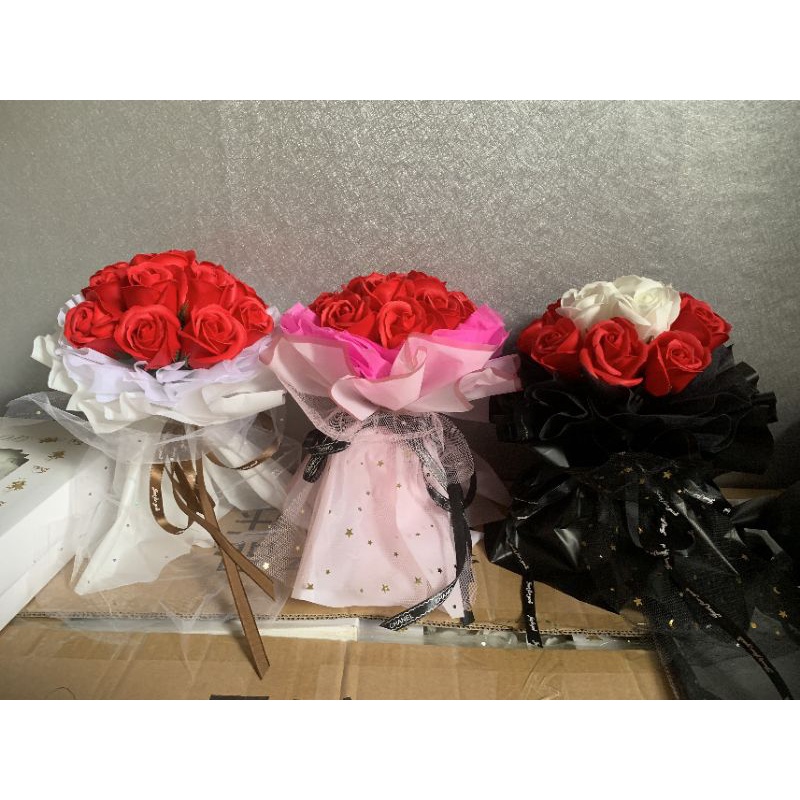 Bó 12 bông hoa sáp