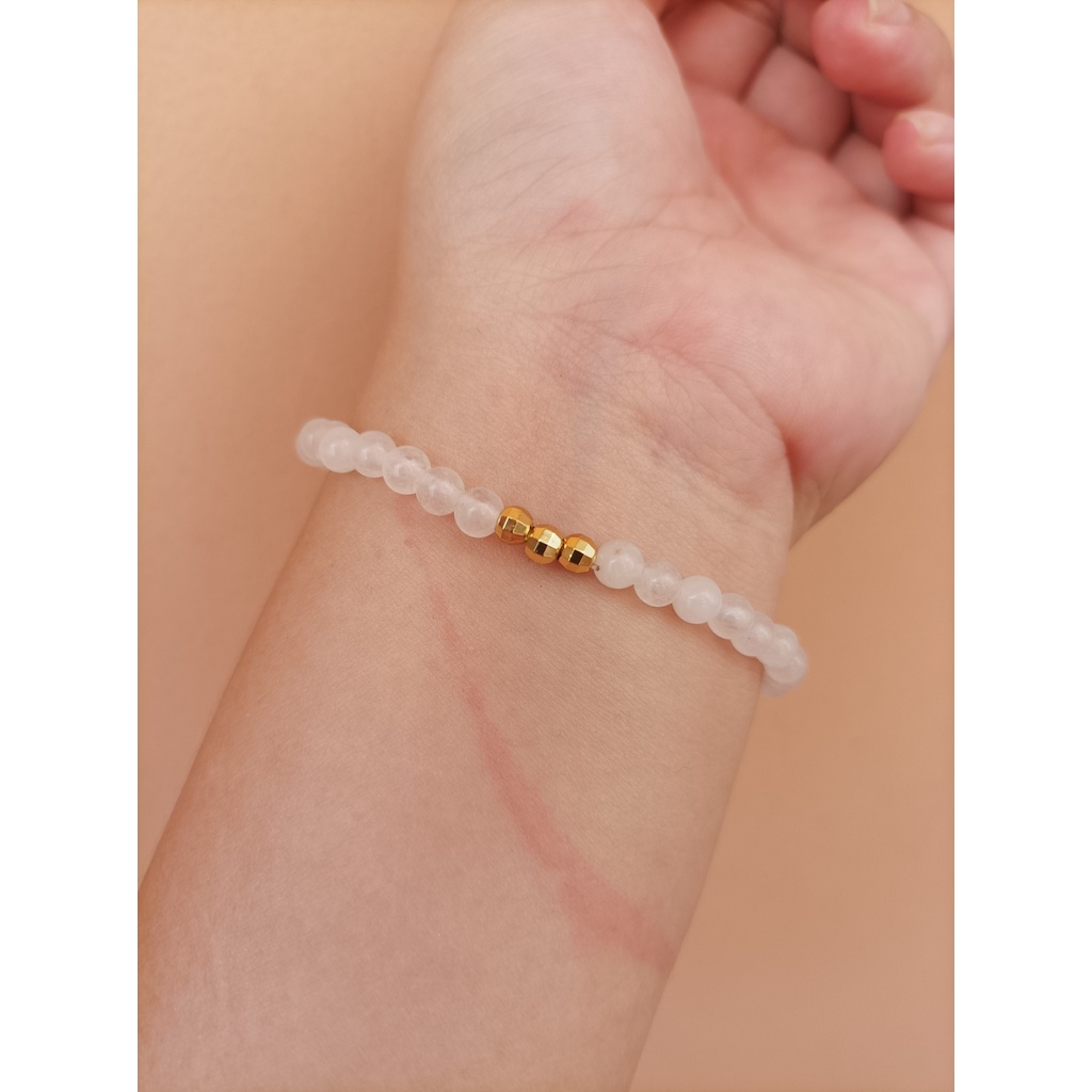 Vòng tay chuỗi đá TA Trắng 4ly mix bi mạ vàng 14k quấn 3 - Clear Quartz 4mm bracelet