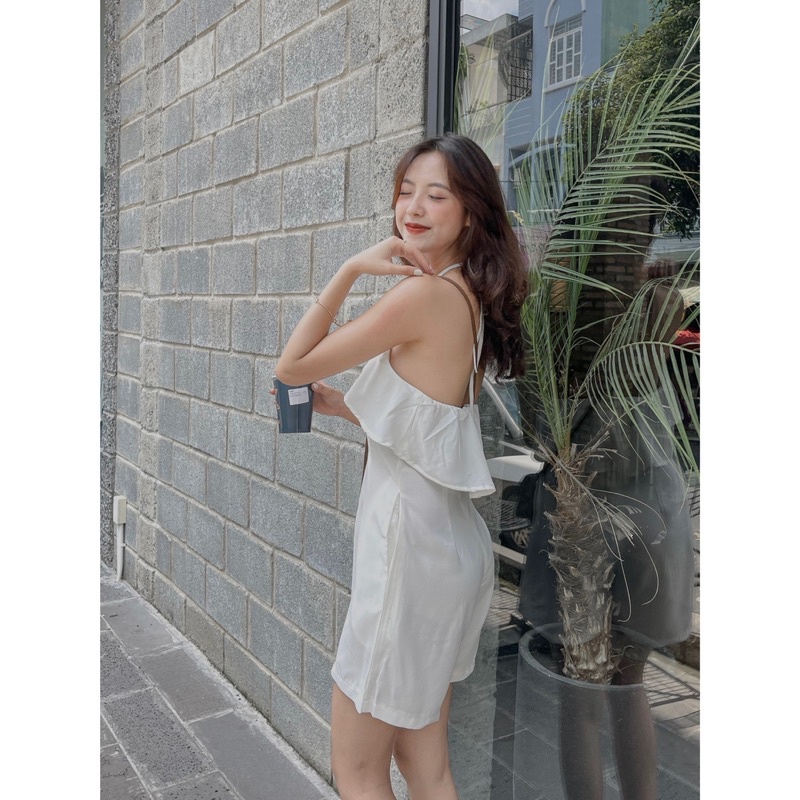 JUM SHORT CỔ YẾM BÈO TRƯỚC