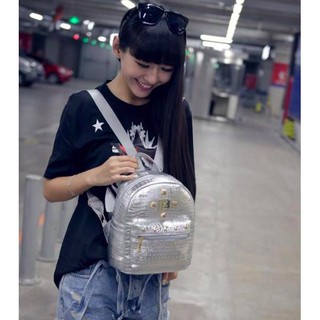 Ba lô da cát sấu tán đinh thời trang A042
