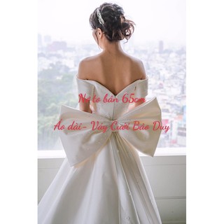 nơ to gắn váy cưới