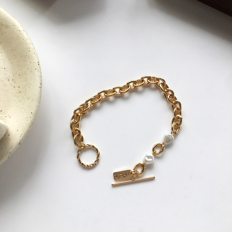 Vòng tay đính ngọc trai nhân tạo kiểu dáng xinh xắn cho nữ | BigBuy360 - bigbuy360.vn