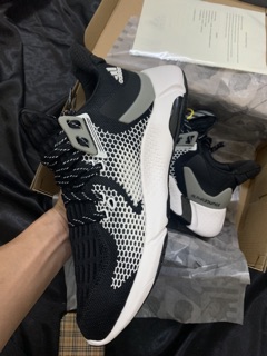 [video + ảnh tự chụp] Giầy thể thao alphabounce 2020 đen trắng