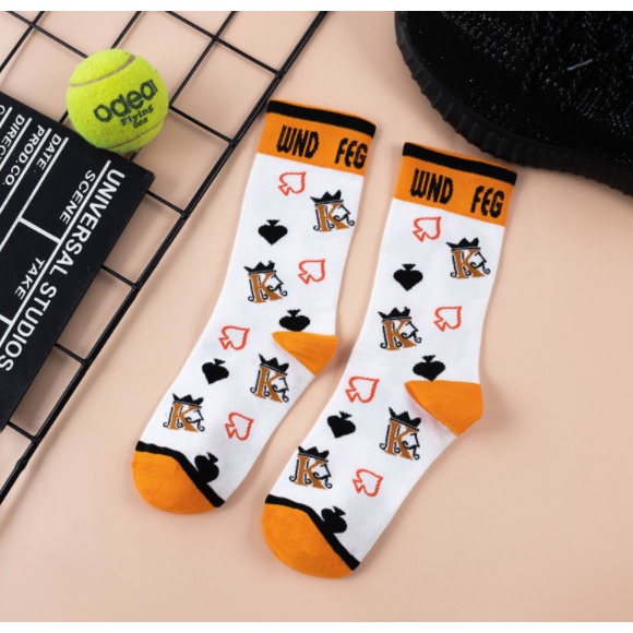 Vớ cổ cao Nam Nữ thời trang đường phố phong cách thể thao, năng động.