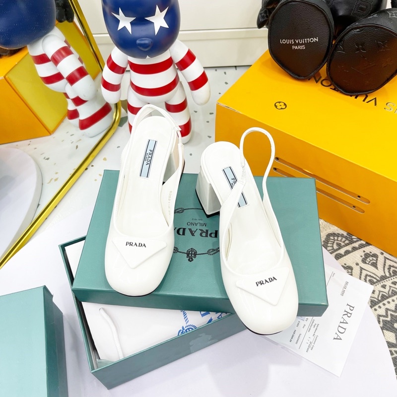 Sandal mũi tròn gót trụ fullbox