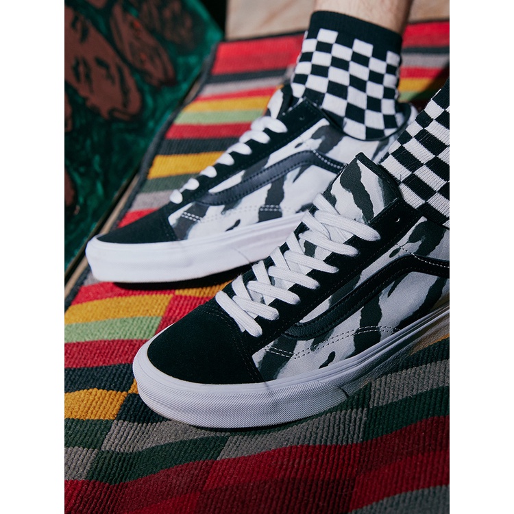 Giày Thể Thao Vans Cổ Thấp Chất Liệu Cao Su Thêu Họa Tiết Hổ Trắng Đen 36 Phong Cách Đường Phố Cho Nam Và Nữ-158