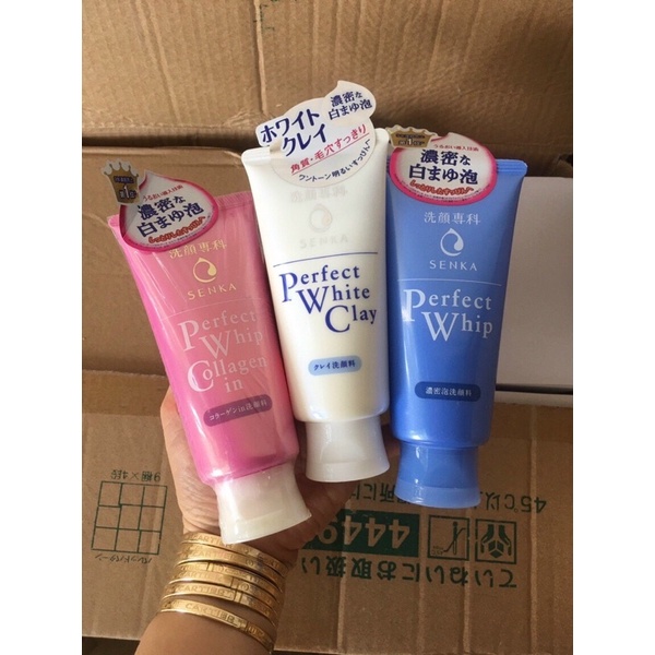 Sữa rửa mặt tạo bọt chiết xuất tơ tằm trắng Senka Perfect Whip