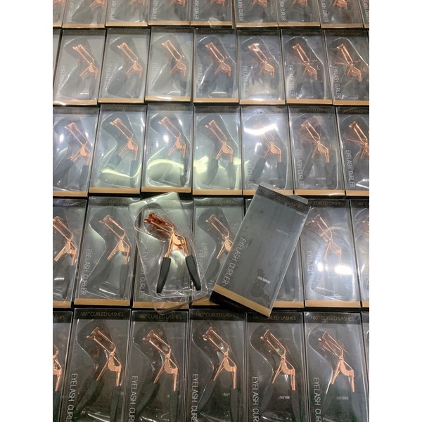 Kẹp mi siêu cong