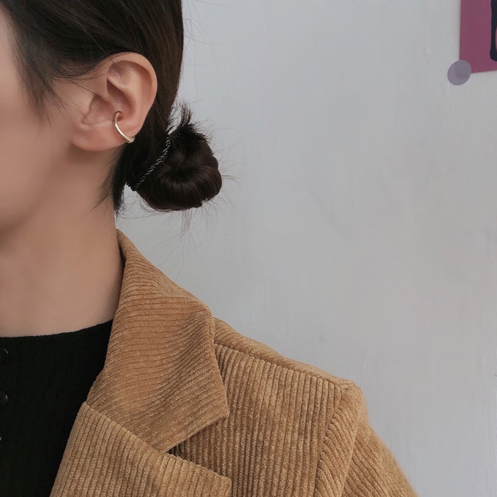 Khuyên kẹp vành tai bằng kim loại bóng phong cách thời trang cho nữ
