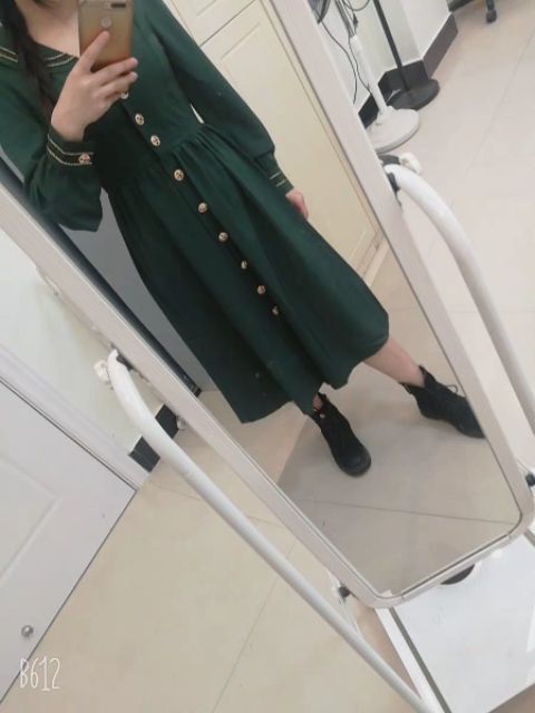 Váy maxi cổ thêu